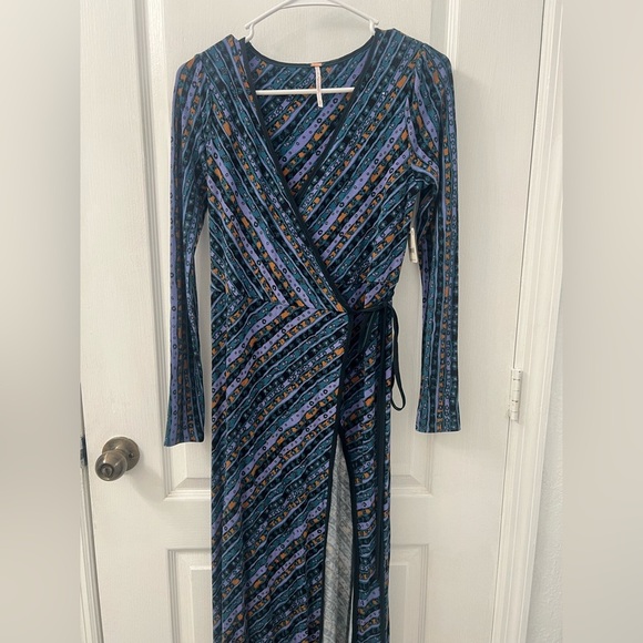 NWT $168 Free People Phoebe Wrap Long Sleeve Maxi Dress in Blue Combo (Size XS) - Picture 7 of 11